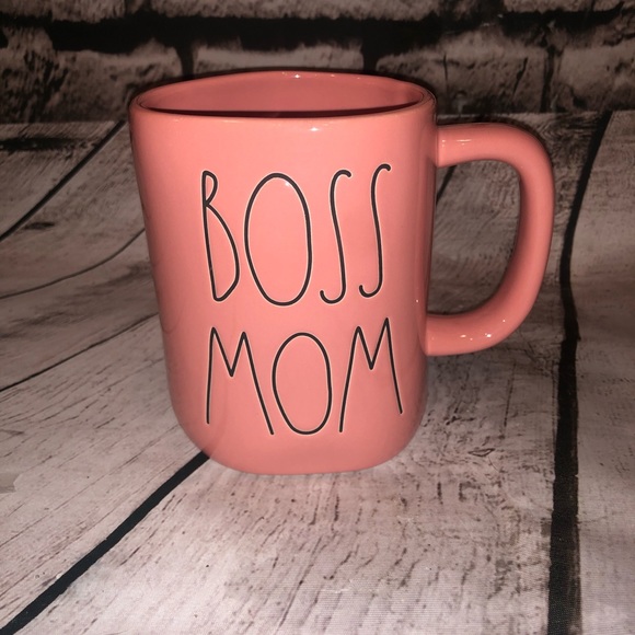 rae dunn boss mug